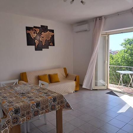 Holiday House Chiara Sant'Antioco Exterior photo